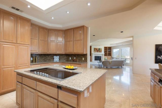 13388 Highlands Ranch Rd, Poway CA: https://media.crmls.org/mediaz/ae279012-2b3a-4fab-a4da-884bec51c002.jpg