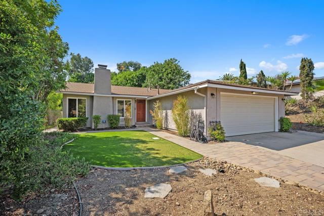 Detail Gallery Image 5 of 38 For 12940 Calle De Las Rosas, San Diego,  CA 92129 - 4 Beds | 2 Baths