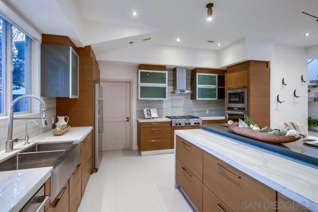 Image 16 of 71 For 5435 Parkview Dr.