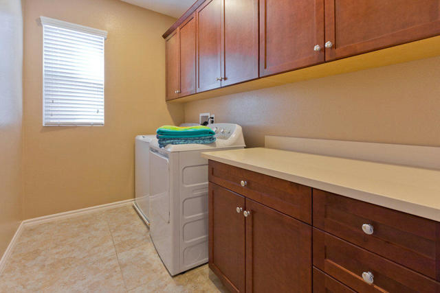 462 Via De La Paz, Palm Desert CA: https://media.crmls.org/mediaz/ae2992c6-aff6-4998-80fc-e5e4d05dba07.jpg