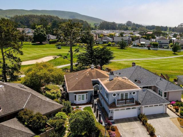 431 Burning Tree Court, Half Moon Bay CA: https://media.crmls.org/mediaz/ae29c3df-9d2f-4aa2-919d-33c177792d34.jpg