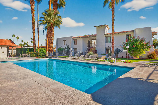 1050 E Ramon Road, Palm Springs CA: https://media.crmls.org/mediaz/ae29f36d-86bb-405c-8991-c317af2d2b2b.jpg