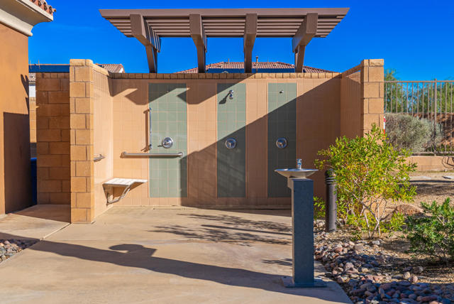 35425 Domani Drive, Palm Desert CA: https://media.crmls.org/mediaz/ae2b3e86-d312-49d9-bd9b-cc31c5efe9bb.jpg