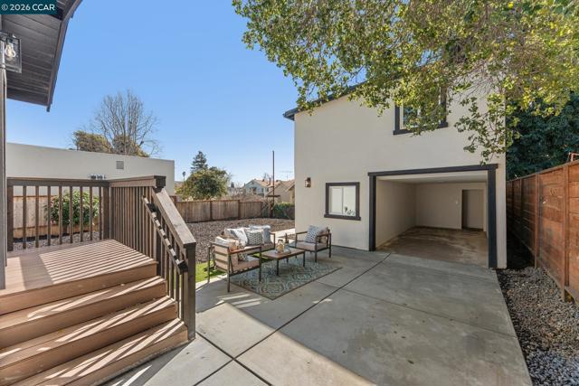 3017 Madeline St, Oakland CA: https://media.crmls.org/mediaz/ae2b800c-b78c-46b2-9975-60789fadf25d.jpg