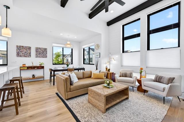 1216 Molara Ln, Encinitas CA: https://media.crmls.org/mediaz/ae2c254d-2cb3-40bc-80fe-66d9271a7fef.jpg