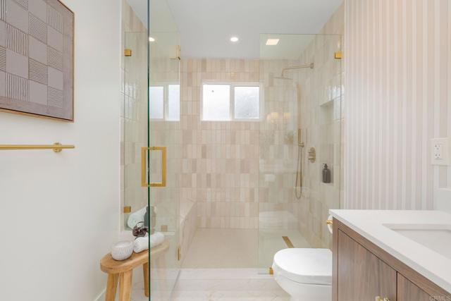 Detail Gallery Image 16 of 23 For 4210 Alcove Ave, Studio City,  CA 91604 - 3 Beds | 2 Baths