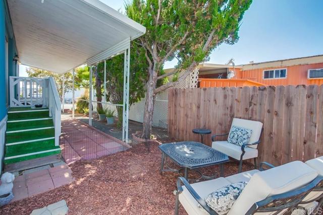 Detail Gallery Image 40 of 47 For 1120 E Mission Road #27,  Fallbrook,  CA 92028 - 2 Beds | 2 Baths