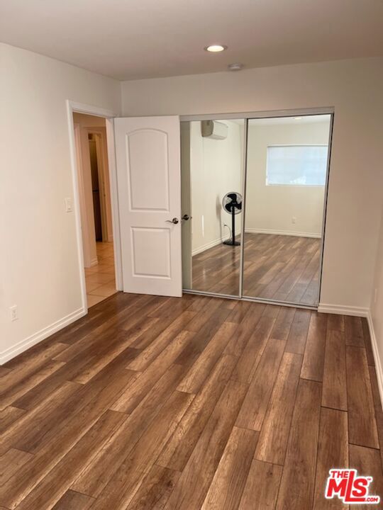 6208 Calvin Avenue photo 8