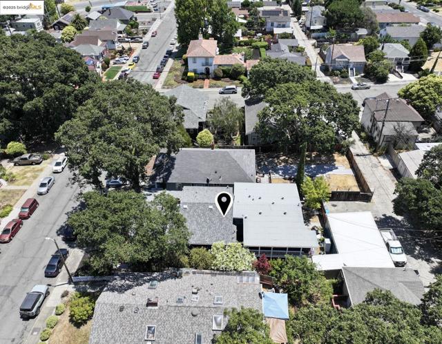 933 Kentucky St, Vallejo CA: https://media.crmls.org/mediaz/ae313336-4667-4c3e-8c37-7c0fe6131f65.jpg