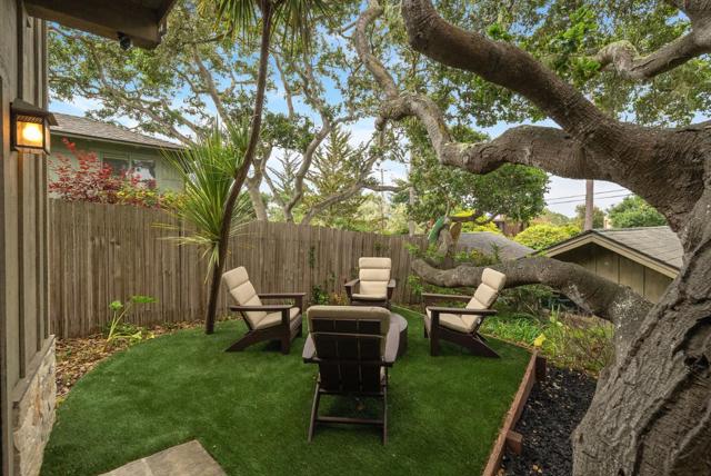 5 NE of 4th on Lopez, Carmel CA: https://media.crmls.org/mediaz/ae32ef49-469c-41f1-8503-db8c27c0b9a6.jpg