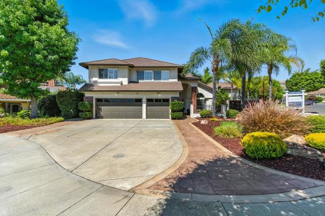 4252 Merlot Court, San Jose CA: https://media.crmls.org/mediaz/ae33cd85-4fbc-436e-b581-d924bebbd5cb.jpg
