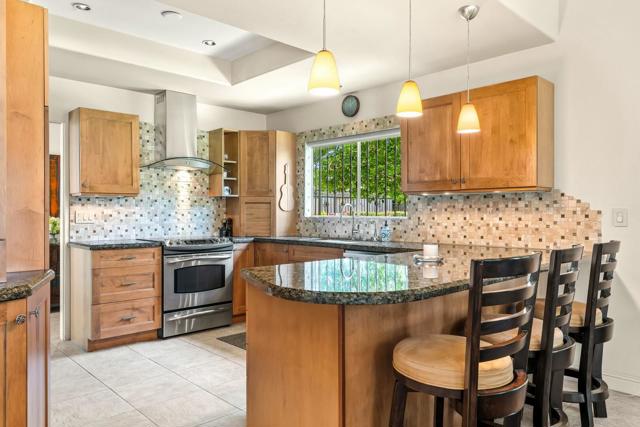 72205 El Paseo, Palm Desert CA: https://media.crmls.org/mediaz/ae33f727-d789-42cd-abc8-c4c85d0ebeea.jpg