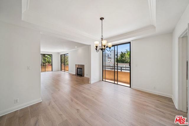 8865 Alden Drive, Los Angeles CA: https://media.crmls.org/mediaz/ae355153-332f-42b1-a1a3-9c94f492feec.jpg