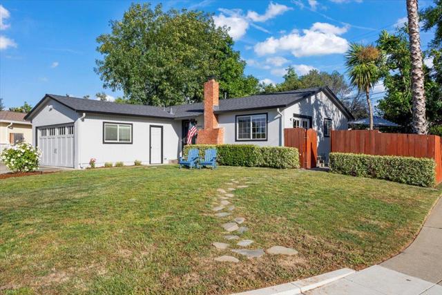 5494 Mary Jo Court, San Jose CA: https://media.crmls.org/mediaz/ae357b32-1834-40de-81f5-62f05161c718.jpg