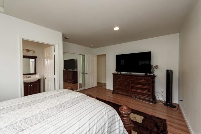 522 Garfield Street, Oceanside CA: https://media.crmls.org/mediaz/ae3604f6-e5dd-486f-976b-43ce20aeb1c3.jpg
