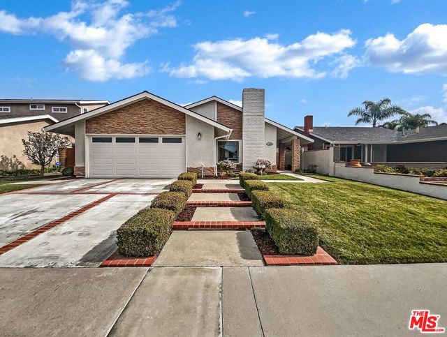 17422 Mayor Ln, Huntington Beach, CA 92647