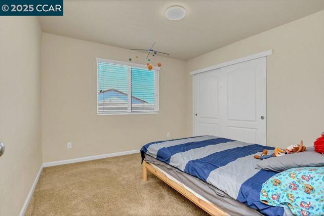 1410 Big Redwood Dr, Oakley CA: https://media.crmls.org/mediaz/ae36b1a8-8246-4d96-b918-d70127dc12ab.jpg