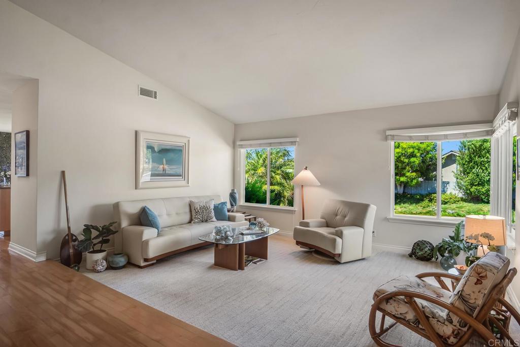 7205 Daffodil - photo 6