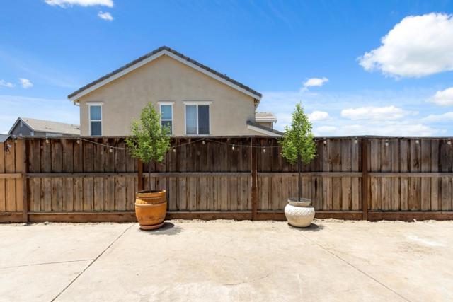 410 Thistle Court, Hollister CA: https://media.crmls.org/mediaz/ae38d273-ce69-4dcb-9fbc-8a6b84929cde.jpg