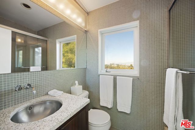 7483 Palo Vista Drive, Los Angeles CA: https://media.crmls.org/mediaz/ae38e3fd-c7e6-40a7-a760-66f8bc5ec89b.jpg