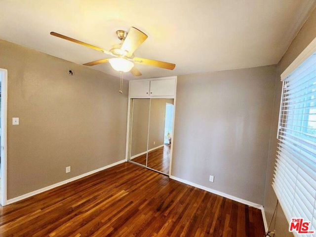 4045 W 28th Street, Los Angeles CA: https://media.crmls.org/mediaz/ae399ff6-cb6a-40cd-9c1d-2fb4d4ddd13f.jpg