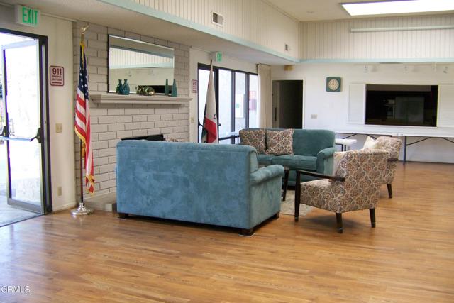 975 W Telegraph Road, Santa Paula CA: https://media.crmls.org/mediaz/ae39cb94-885f-4d7d-beb8-41bcb7f9489a.jpg