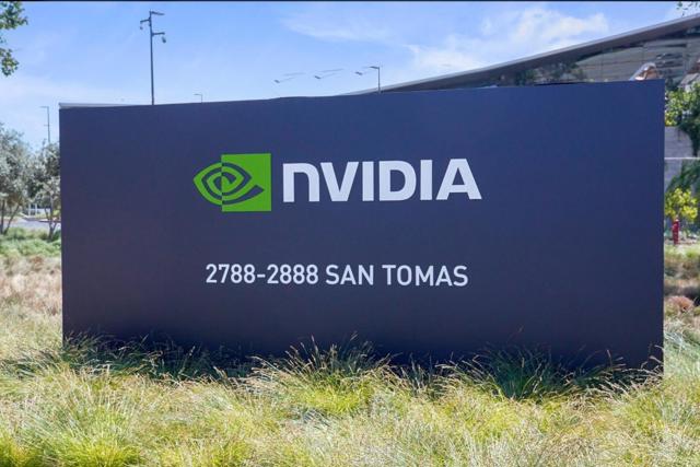 482 Radcliffe Drive, Santa Clara CA: https://media.crmls.org/mediaz/ae3a5ff1-afbb-4eb6-a567-f313697abf2d.jpg