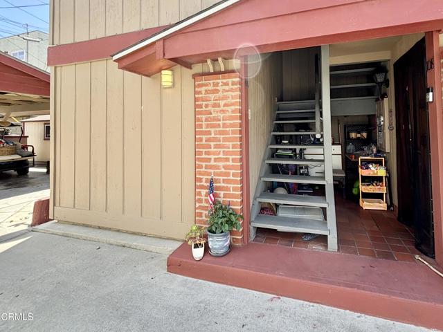 106 Los Angeles Avenue, Oxnard CA: https://media.crmls.org/mediaz/ae3c3ca0-b88c-4771-8f6e-d482e5302175.jpg