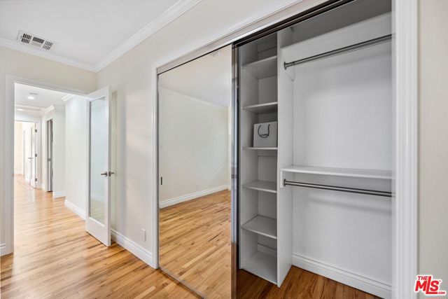 2376 Dewey Street, Santa Monica CA: https://media.crmls.org/mediaz/ae3cd2ef-16db-4a21-b2a1-1a53d51fac6d.jpg