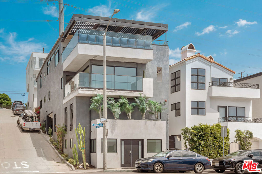 4108 Highland Avenue — architectural residence