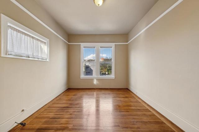3234 Clement Street, San Francisco CA: https://media.crmls.org/mediaz/ae3d27e9-c2ca-46a6-ace3-046f439ea9a5.jpg