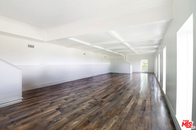 6 Bed Home for Sale in Los Angeles, California