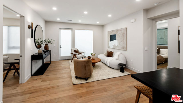 Drew Fenton | 505 S Barrington Avenue Los Angeles CA | MLS: 7442673 Drew Fenton | 505 S Barrington Avenue Los Angeles CA | MLS: 7442673