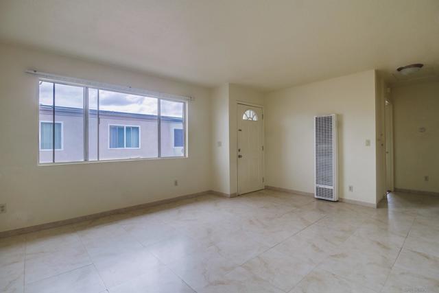 4410 12 Highland Ave, San Diego CA: https://media.crmls.org/mediaz/ae3df9fc-4a6a-4b20-b6b5-0c01281f4b78.jpg