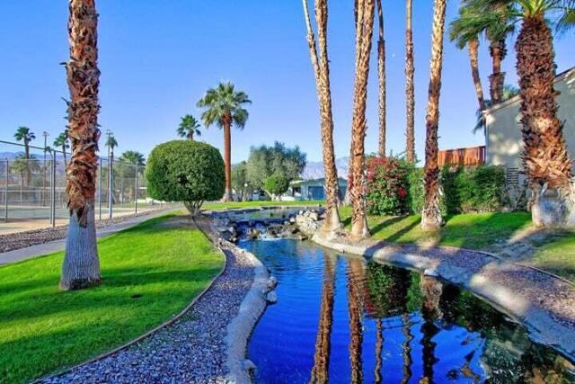 14 International Boulevard, Rancho Mirage CA: https://media.crmls.org/mediaz/ae3e7d1a-4be2-4f90-86f3-4c6b8525552b.jpg