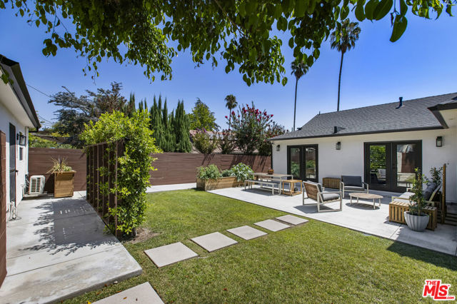1471 Hill Drive, Los Angeles CA: https://media.crmls.org/mediaz/ae3fe742-3c82-4706-a917-330519cd101f.jpg