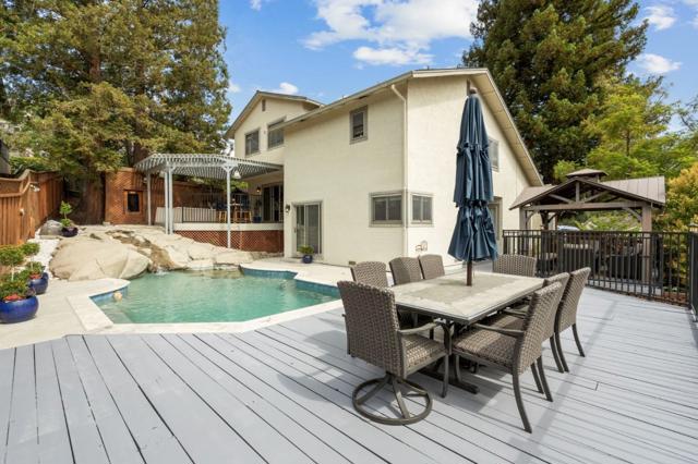 3 Saint Louis Lane, Pleasant Hill CA: https://media.crmls.org/mediaz/ae406076-b41b-46a0-bf5f-7ec453017736.jpg