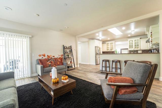 Image 14 of 73 For 35724 Linda Drive