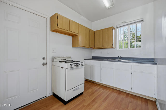 Detail Gallery Image 30 of 42 For 1032 S Westlake Ave, Los Angeles,  CA 90006 - – Beds | – Baths