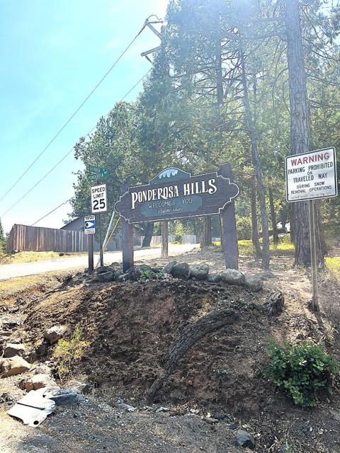 137 Deerhaven Drive, Tuolumne CA: https://media.crmls.org/mediaz/ae410778-5d59-4635-96bf-d699b3fe1b9c.jpg