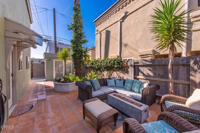 Detail Gallery Image 4 of 53 For 256 Melrose Dr, Oxnard,  CA 93035 - 3 Beds | 2/1 Baths
