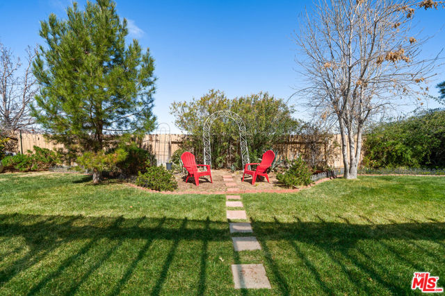 3223 Quarry Road, Palmdale CA: https://media.crmls.org/mediaz/ae413320-beb7-450a-a236-ce42c49869fb.jpg