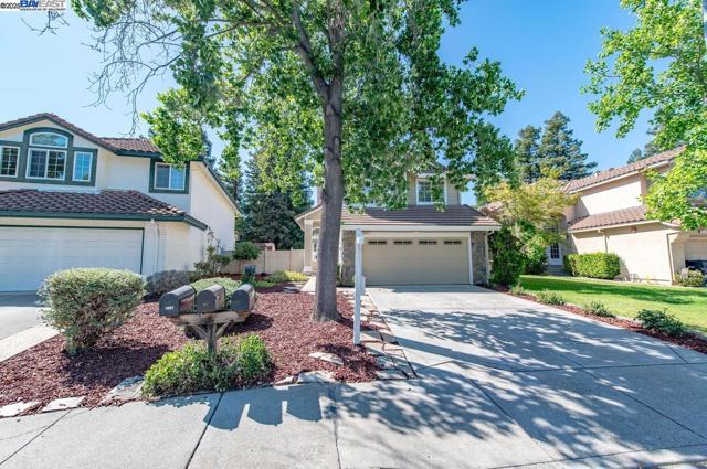847 Dana Cir, Livermore CA: https://media.crmls.org/mediaz/ae419cc9-483b-40b9-b937-53dfe36af6f6.jpg