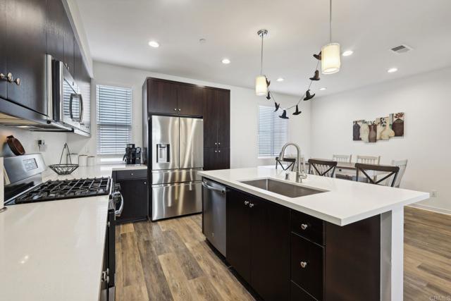 Image 3 of 27 For 2325 Element Way 4