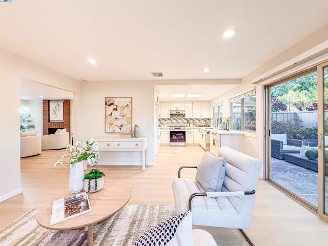 773 Coronado, Foster City CA: https://media.crmls.org/mediaz/ae444f8b-b7af-4a43-acf0-f1588cf69a9b.jpg