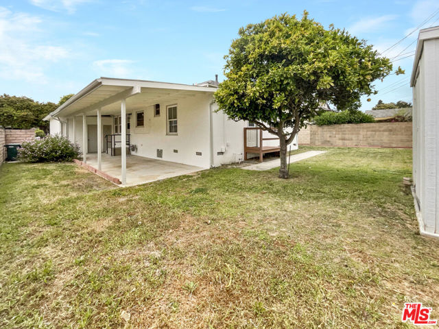 264 S Joanne Avenue, Ventura CA: https://media.crmls.org/mediaz/ae44716c-e835-4789-982e-0ceaa47044bb.jpg