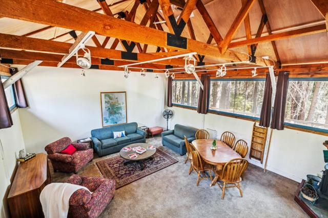 35425 Stonewall Drive, Shingletown CA: https://media.crmls.org/mediaz/ae44bb24-70fd-418d-866d-7ce86aa45ca9.jpg