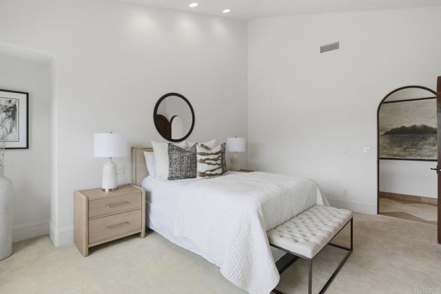 1745 Amalfi Street, La Jolla CA: https://media.crmls.org/mediaz/ae45daf4-5b7d-4395-b6be-167f8ff83396.jpg