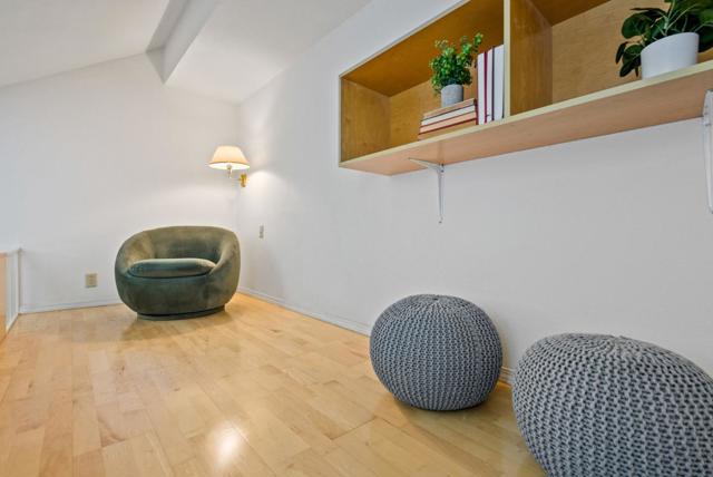 1910 Arrowhead Drive, Oakland CA: https://media.crmls.org/mediaz/ae46192d-c5da-4a94-a012-69b503e8fd63.jpg