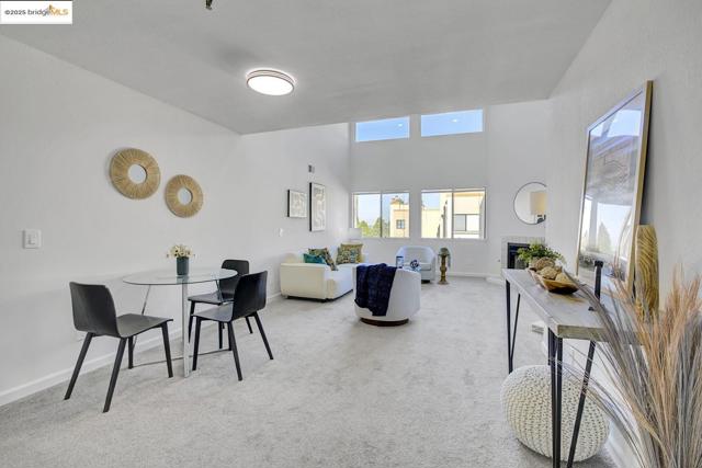 Image 12 of 45 For 545 Pierce St  2410
